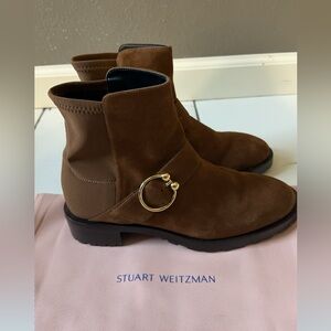 Women’s Stewart Weitzman Suede Neoprene Ankle Boots Gold Buckle Brown Sz 8